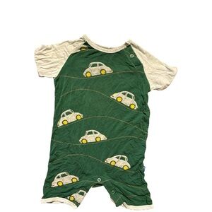 18-24mo “Cars Everywhere!” Graphic one piece. Great cndtn. 15% dsct w 2+…